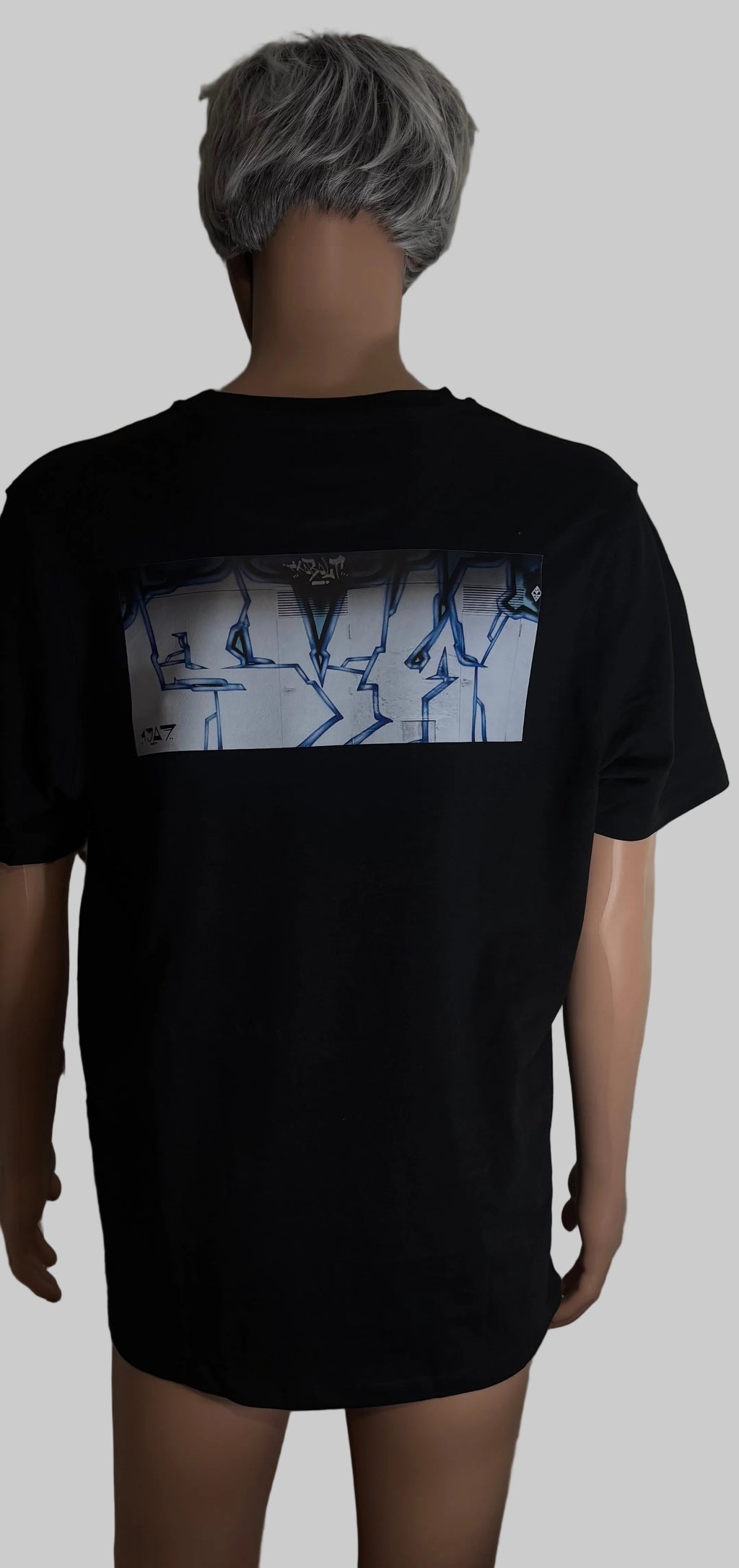 T-Shirt Schwarz Graffiti Blue Edition Graffiti Wall